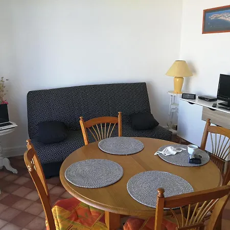 Sur Le Port Apartament *