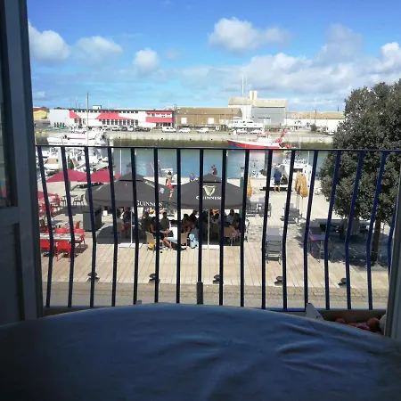 Sur Le Port * Les Sables-dʼOlonne