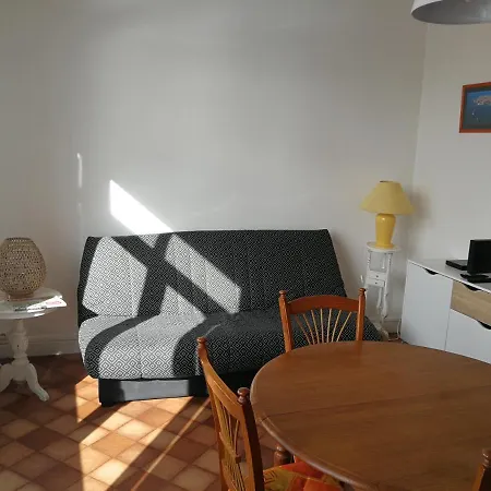 Sur Le Port Apartamento *