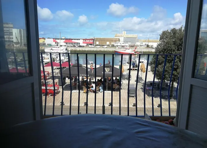 Sur Le Port * Les Sables-dʼOlonne