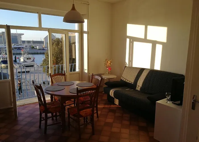 Sur Le Port Apartamento *